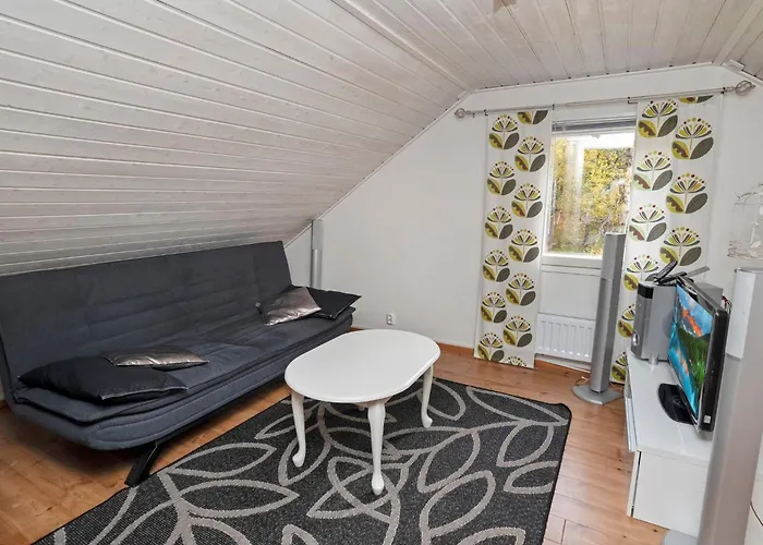 度假居 Vuorimaeki By Interhome